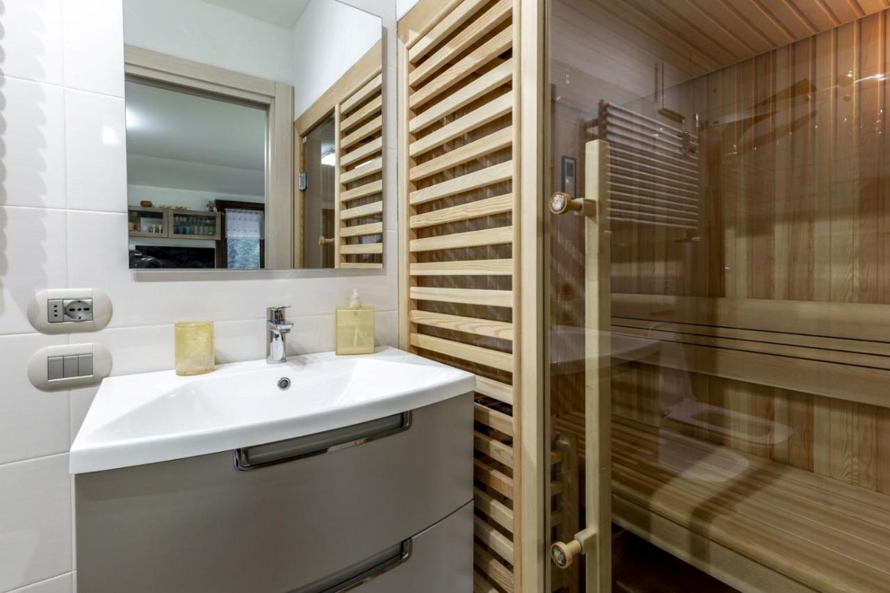 Des Alpes 2 Apartment กานาเซย์ ภายนอก รูปภาพ