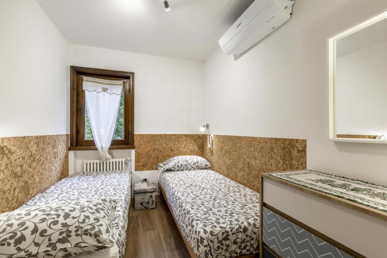 Des Alpes 2 Apartment กานาเซย์ ภายนอก รูปภาพ
