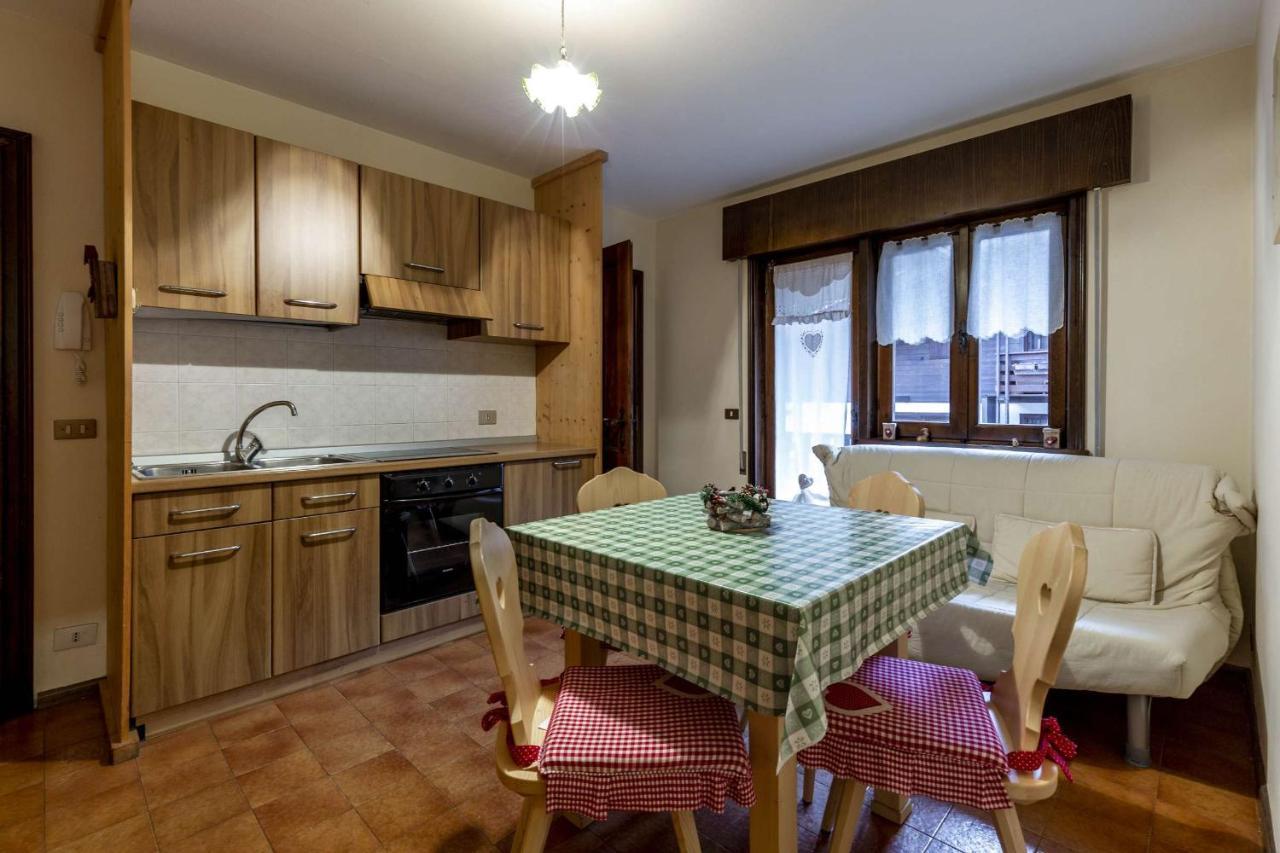 Des Alpes 2 Apartment กานาเซย์ ภายนอก รูปภาพ